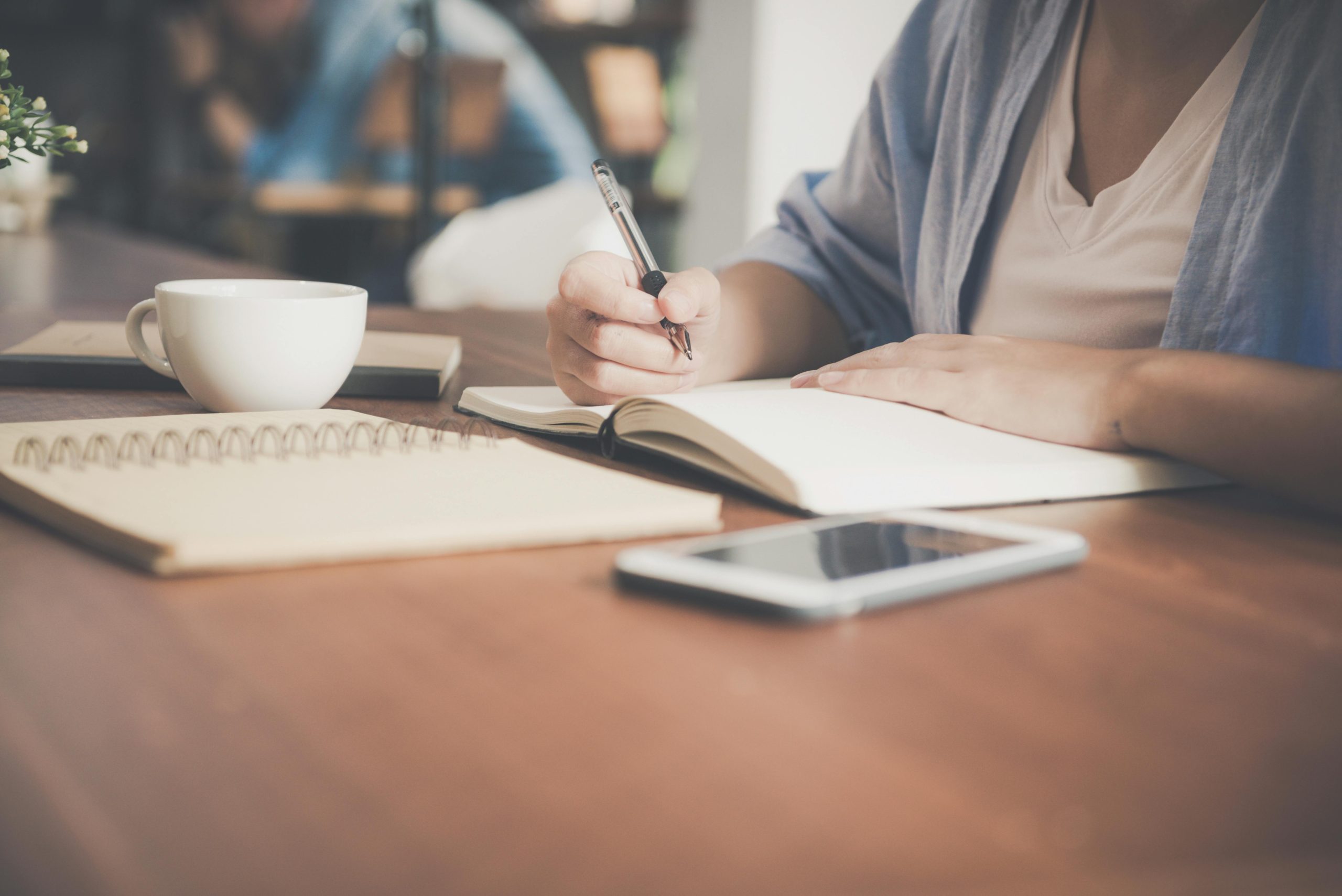 Mehr über den Artikel erfahren Beste Ghostwriting Agentur – Ihr Leitfaden zur richtigen Wahl